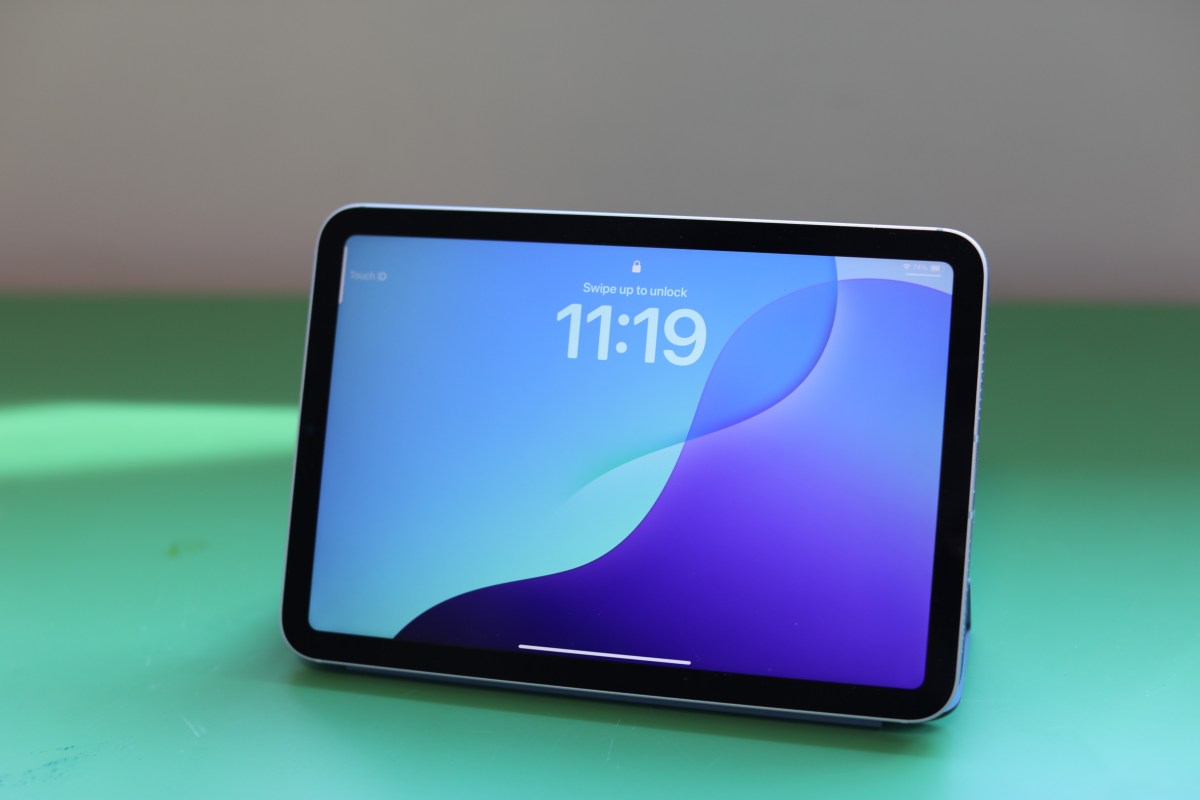 Apple reportedly planning new iPad pros and entry-level macbook pro for early 2025